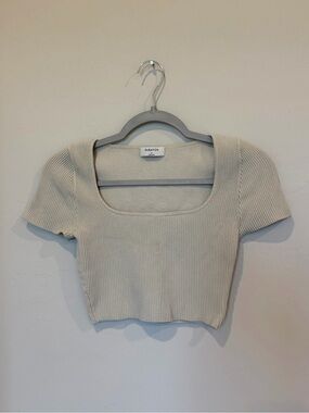 Aritzia Babaton Sculpt Knit Cropped T-shirt Size Small